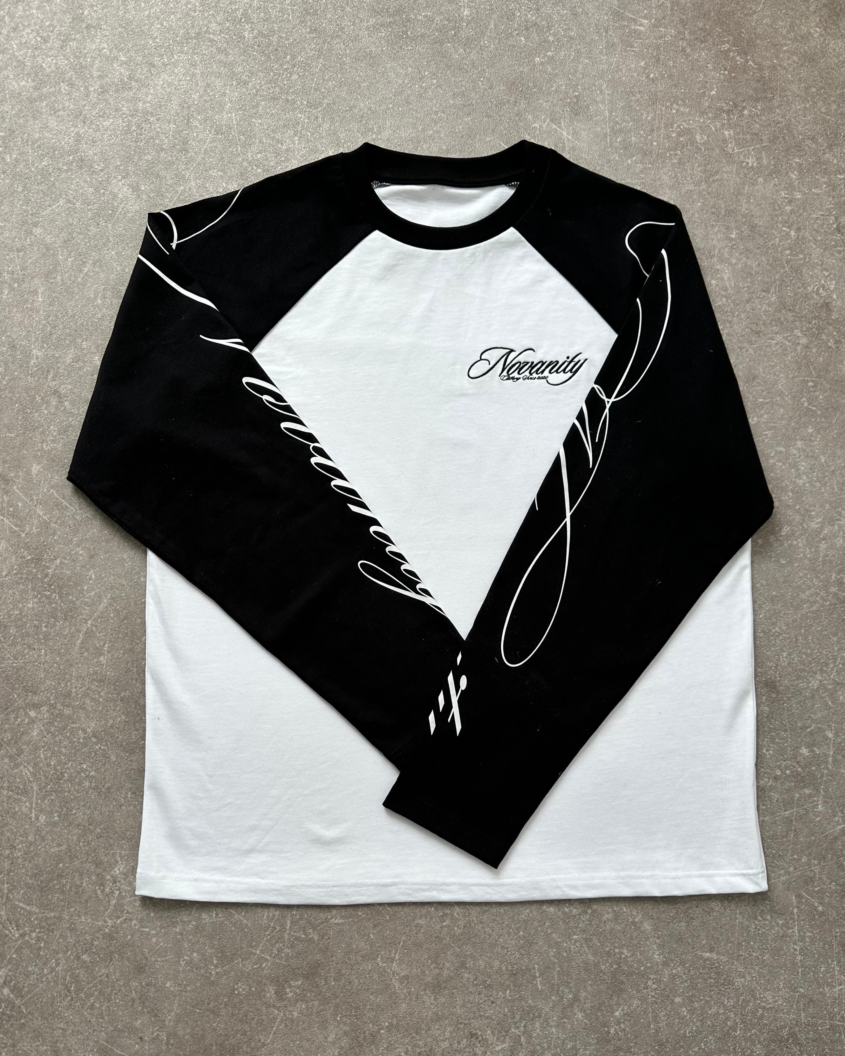 Novanity Longsleeve black/white